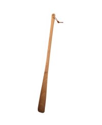 Holz Schuhl&ouml;ffel ge&ouml;lt ca. 63cm lang mit Lederb&auml;ndchen zum Aufh&auml;ngen